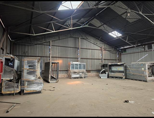 1,500M² WAREHOUSE TO LET IN GERMISTON SOUTH